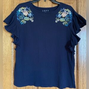 LOFT SHORT FLUTTER SLEEVE NAVY BLUE Embroidered FLORAL DETAIL TOP TSHIRT SZ SP